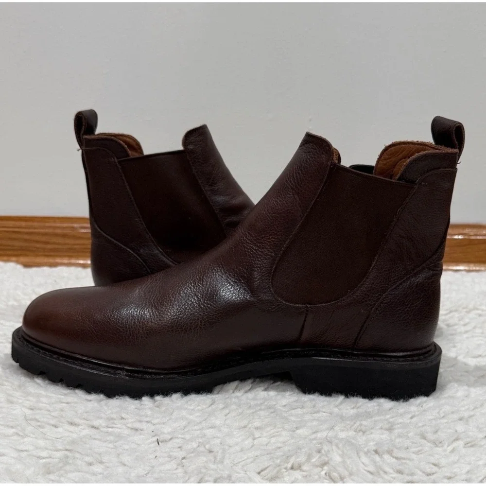 Allen Edmonds Grafton Chelsea Brown Leather Boots Mens 8.5 Weatherproof Lug Sole